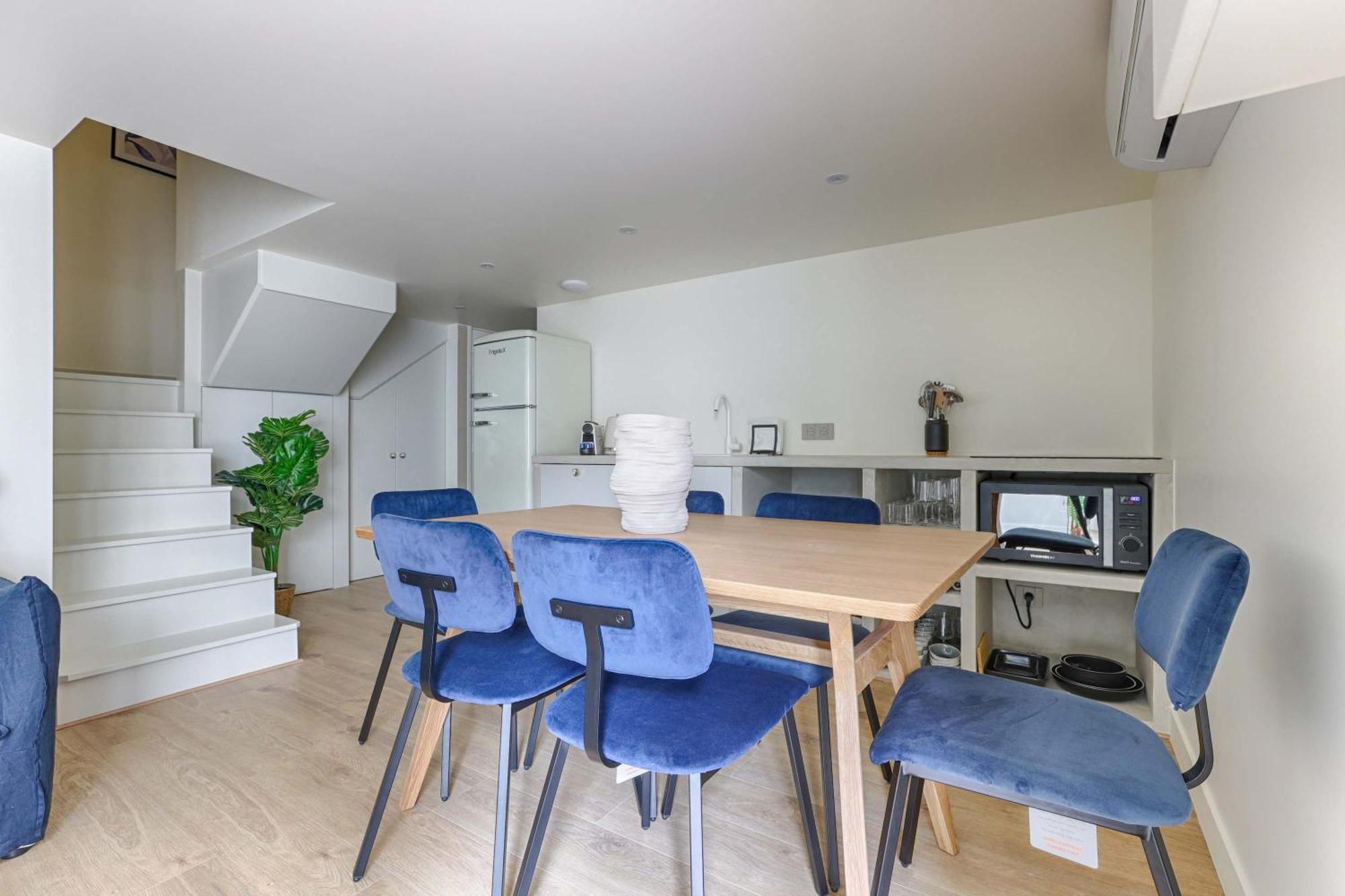 - Roquette - Marais Apartment