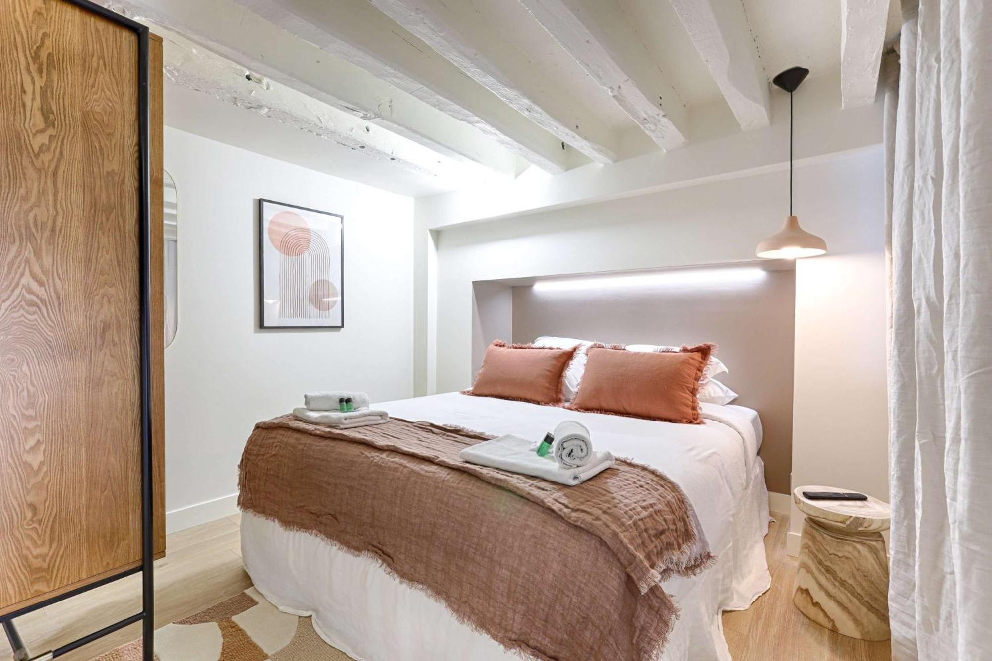 Apartment - Roquette - Marais Paris