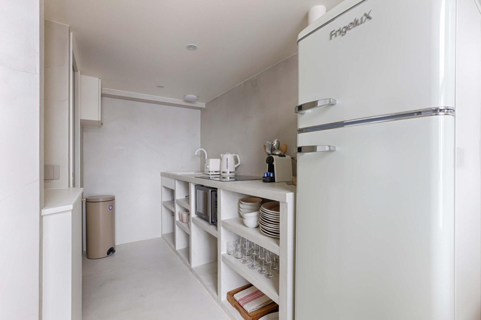 Apartment - Roquette - Marais